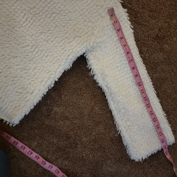 Lowrys Farm Fuzzy Wool Pullover Sweatshirt In Warm Ivory - Picture 5 of 9